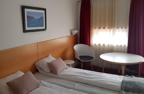 Glomfjord Hotel | Pet-Friendly Glomfjord Hotel with Breakfast and Accessibility