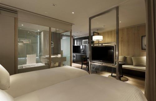 Zhongshan Apartment | Discover Gloria Residence: Family-Friendly with a Pool