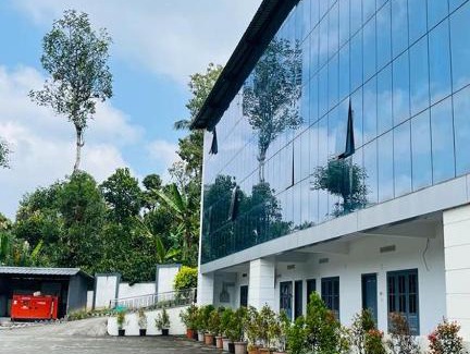 Sulthan Bathery Hotel | Pet-Friendly Glories Wayanad: Top-Rated with Pool & Breakfast
