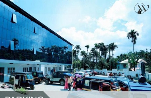 Sulthan Bathery Hotel | Pet-Friendly Glories Wayanad: Top-Rated with Pool & Breakfast