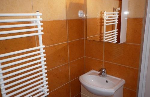 Fertoboz Bed & Breakfast | Cozy Gloriett Panzió with Fireplace and Hot Tub