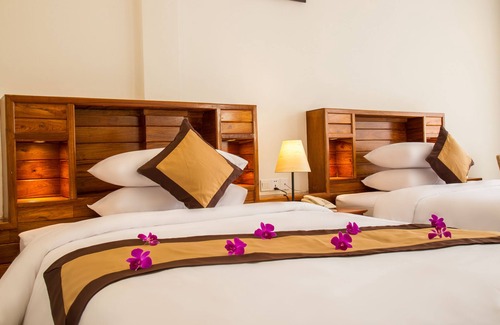 Stueng Saen Hotel | Relaxing Glorious Hotel & Spa: 4-Star Retreat with Pool