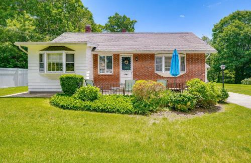 Gloucester House | Family-Friendly Gloucester Home with Yard, 1 Mile to Beach