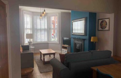 Horfield House | Trendy House Steps from Gloucester Rd - Rated 9.3/10!