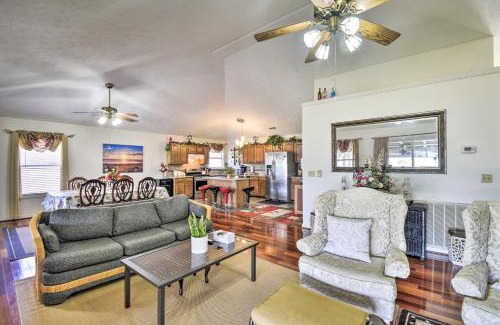 Bellamy House | Gloucester Retreat: Family-Friendly Oasis with Pier Access