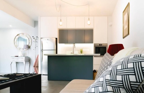 Glyfada Apartment | Elegant Glyfada Residence with Family-Friendly Amenities