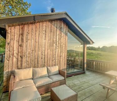 Machynlleth House | Kid-Friendly Glyndwr Way Cabin with Great Guest Reviews