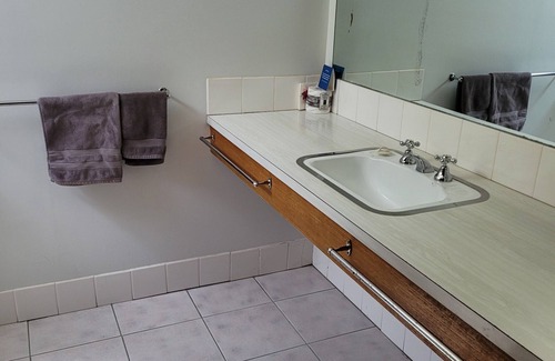 Horsham Hotel | Glynlea Motel: Family-Friendly Stay with Breakfast Included