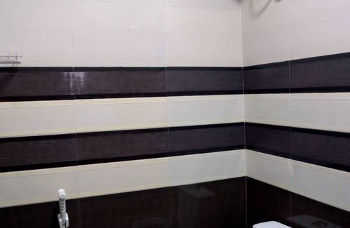 Moratandi Hotel | Budget-Friendly Stay at GMS Golden Residency with Breakfast