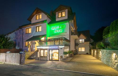 Kazimierz Dolny House | Family-Friendly Gościniec Basia with Oceanfront Pool