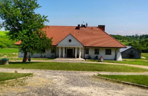 Dwikozy House | Guest Rated: 10/10 at Gościniec Husarski with Hot Tub