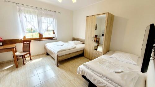 Znin Hotel | Welcoming Gościniec Krys: Rated 9.1/10 & Family-Friendly