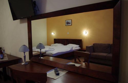 Mragowo Resort | Discover Gościniec Molo - Pet Friendly with Pool & Hot Tub