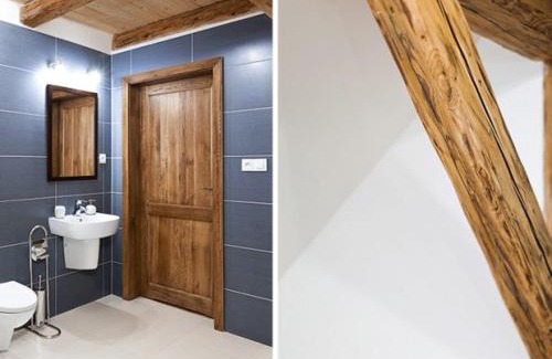 Gmina Swierzawa House | Cozy Gościniec Pod Gruszą: Top-Rated Stay with Hot Tub