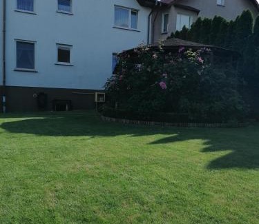 Chelmno House | Delightful Stay at Gościniec pod Różą with Hot Tub & Breakfast