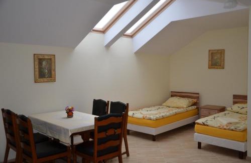 Włodawa House | Pet-Friendly Retreat at Gościniec Podkowa for Family Fun