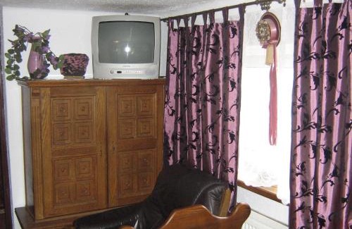 Włodawa House | Pet-Friendly Retreat at Gościniec Podkowa for Family Fun