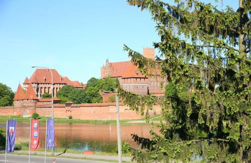 Malbork House | Exceptional Gościniec w Malborku: Family-Friendly Retreat