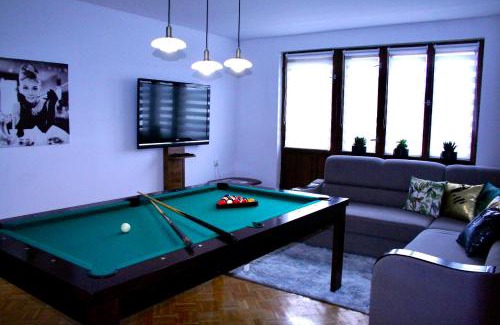 Torun Apartment | Stylish 4-Star Apartment Rose with Garage Parking