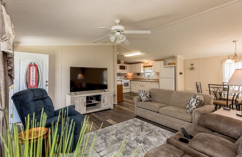 Buckhead Ridge House | Unforgettable Stays at GO FISH INN with Kitchen Amenities