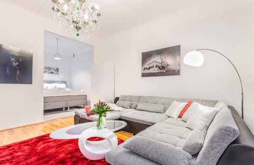 Kluuvi Apartment | Comfortable Stay at Go Happy Home Apartment, Mikonkatu 18