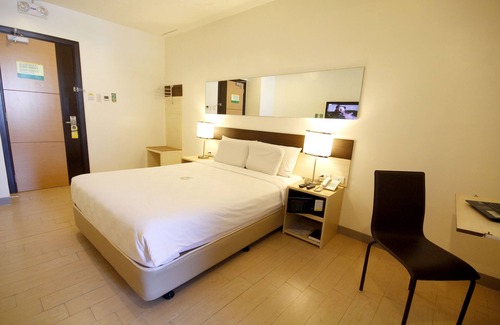 Paco Hotel | Discover Go Hotels Otis - Manila: Breakfast & Family Friendly