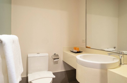 Barangka Ilaya Hotel | Convenient Stay at Go Hotels Plus Mandaluyong with Spa