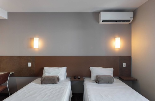 Batel Hotel | Discover Go Inn Curitiba: Family-Friendly with Breakfast