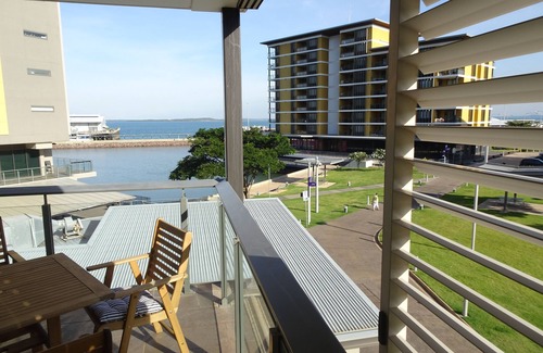 Darwin City Centre Apartment | Experience the Best at Darwin Waterfront SandCastles Apartment
