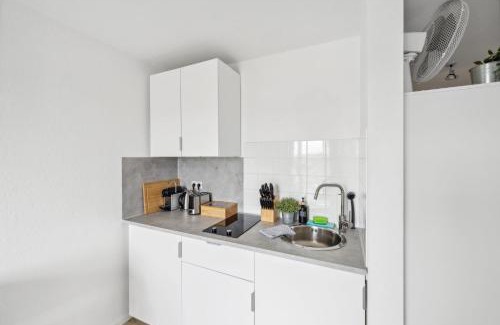 Kaiserslautern Apartment | ANDRISS Study & Work Apartments - WiFi and Kitchen Included