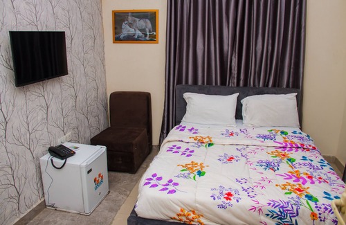 Lagos Mainland Hotel | Budget-Friendly Stay at Go2Hotel45 with Pool & Dining