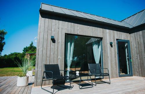 Mikeltornis House | Top-Rated Goba Sauleskempings with Hot Tub & Pet Friendly