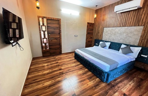 Bedla Apartment | Relax at GoBravo 2BR Villa with Private Pool in Udaipur