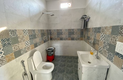 Noida Resort | Relaxing Getaway at GoBravo Farm - 2BHK Villa with Pool