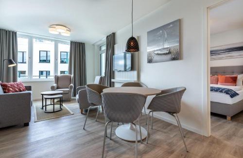 Alt-Travemunde/Ronnau Apartment | Discover Godewindpark Travemünde: Family & Pet-Friendly Retreat