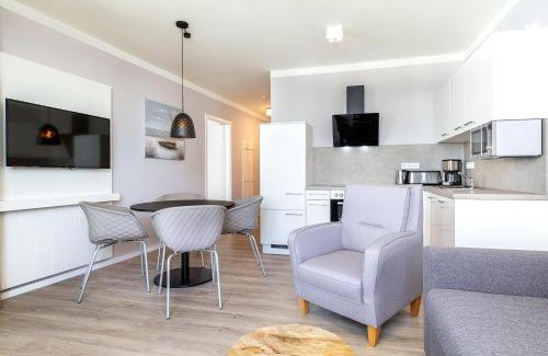 Alt-Travemunde/Ronnau Apartment | Godewindpark Travemünde: Pet & Child Friendly Getaway