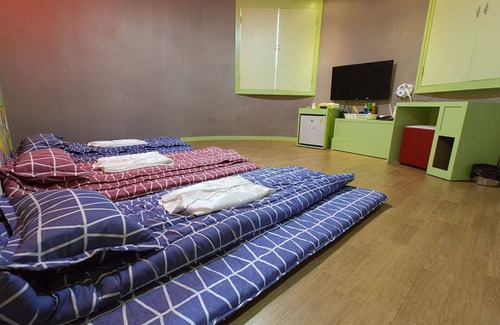 Jeungpyeong Hotel | Eco-Friendly Goesan Top Self Check-in Motel - Rated 10/10