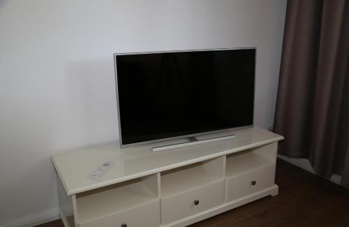 Oberhavel Apartment | Pet-Friendly Retreat at goethe60 with 9.3/10 Guest Rating