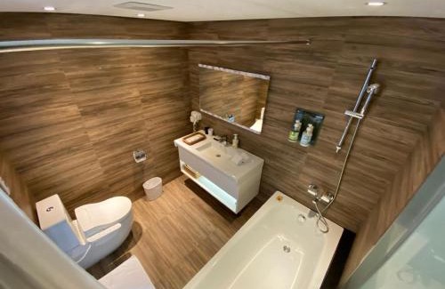 Xitun District Hotel | Gogo Hotel: Family-Friendly Stay with Breakfast & Dining