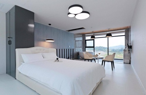 Goheung House | Relaxing Getaway at Goheung Naro in Byeolbit Pension