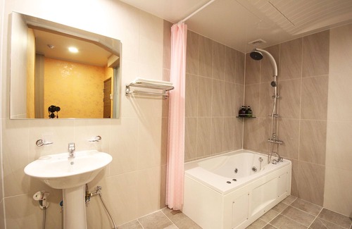 Gokseong Hotel | Eco-Friendly Gokseong Smile Self Check-in Motel Awaits You