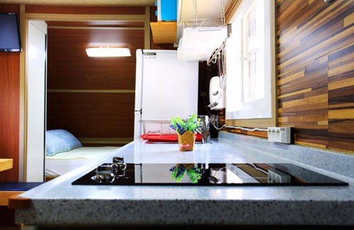 Tuga-ri House | Eco-Friendly Gokseong Sorigonggan Pension with Breakfast