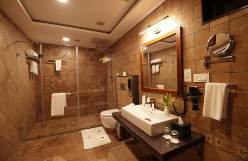 Kumarakom Resort | Gokulam Grand Resort & Spa: Rated 9.4 with Pool & Spa
