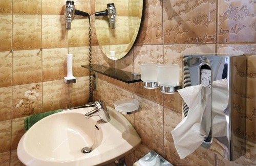 Bad Berneck im Fichtelgebirge Hotel | Discover Goldener Hirsch: Guest Rated 9.6 with Breakfast