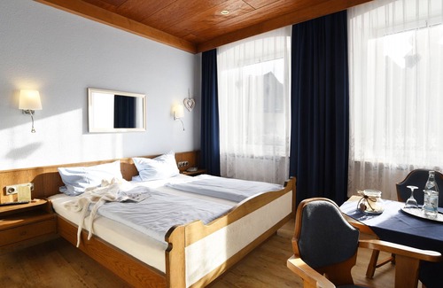 Bad Berneck im Fichtelgebirge Hotel | Discover Goldener Hirsch: Guest Rated 9.6 with Breakfast