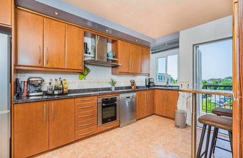 Puerto de Pollensa Apartment | Gola Modern 3-Bedroom Apartment with Oceanfront Views