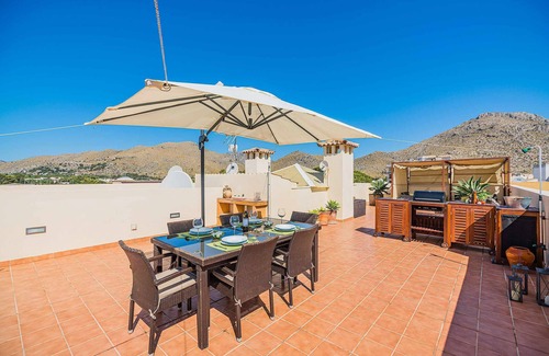 Puerto de Pollensa Apartment | Gola Modern 3-Bedroom Apartment with Oceanfront Views