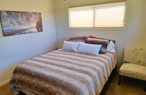 Gold Beach House | Relaxing Gold Beach Getaway with Family-Friendly Amenities