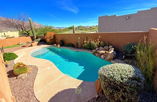 Gold Canyon House | Gold Canyon Retreat with Private Pool & Putting Green