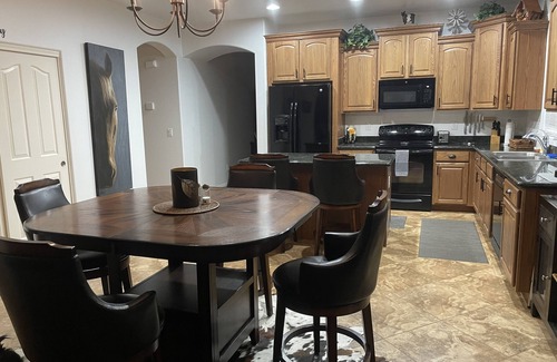 Gold Canyon House | Experience Gold Canyon: Hot Tub & Superstition Mountain Views